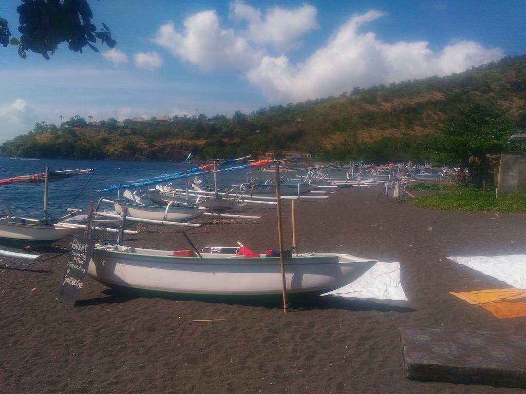 Sunrise Cafe Bungalows Amed Esterno foto